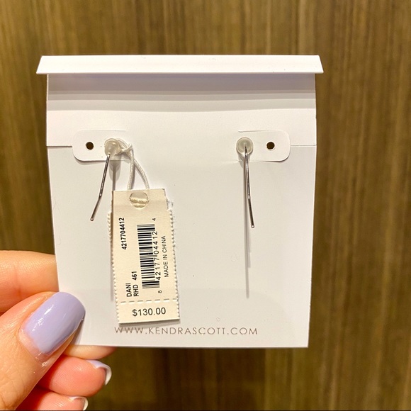 [SOLD] Kendra Scott Dani Earrings In Ocean Opal - Picture 2 of 4